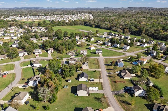 1413 Fall Pkwy, Murfreesboro, TN 37129