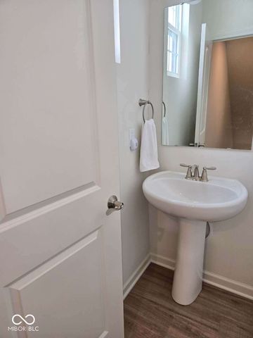 3271 Morab Drive, Zionsville, IN 46077