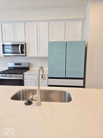 3271 Morab Drive, Zionsville, IN 46077