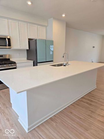 3271 Morab Drive, Zionsville, IN 46077