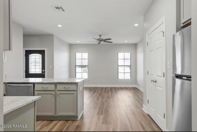 139 Iberia Street B, Youngsville, LA 70592