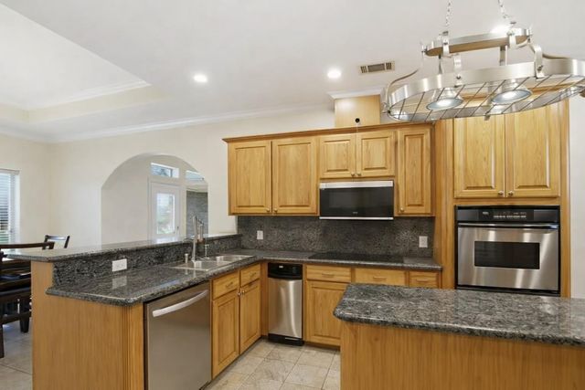 3627 Madison Avenue, Beach City, TX 77523