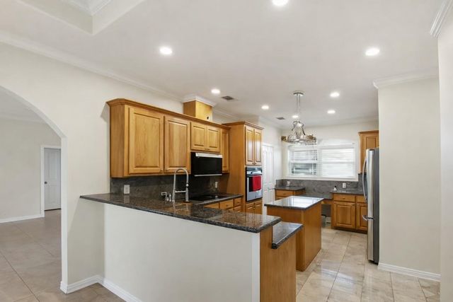 3627 Madison Avenue, Beach City, TX 77523