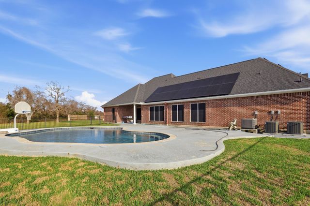 3627 Madison Avenue, Beach City, TX 77523