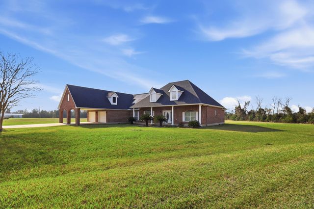 3627 Madison Avenue, Beach City, TX 77523