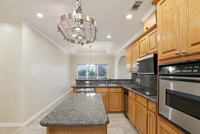 3627 Madison Avenue, Beach City, TX 77523