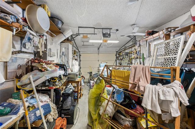 2065 SW 17th Dr, Deerfield Beach, FL 33442