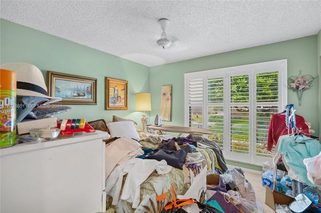 2065 SW 17th Dr, Deerfield Beach, FL 33442