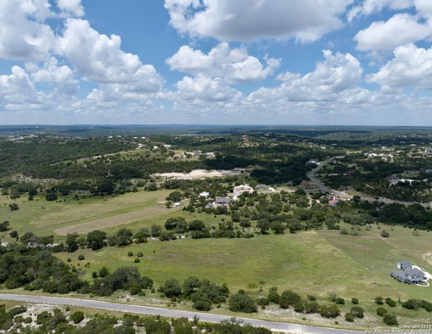 701 Mystic Shores Blvd, Spring Branch, TX 78070