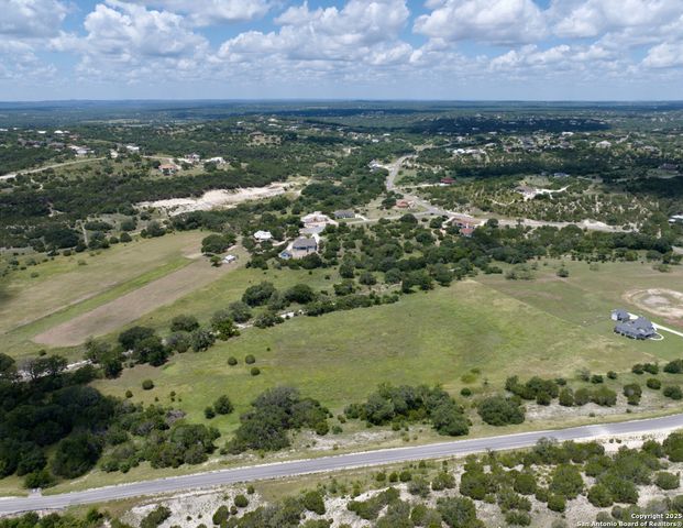 701 Mystic Shores Blvd, Spring Branch, TX 78070