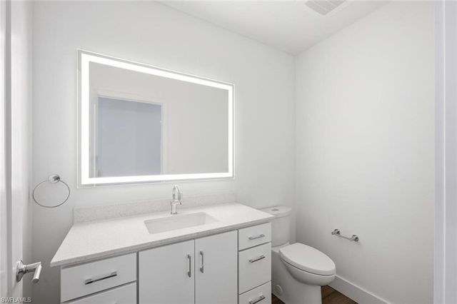 1950 Mayfair ST PH7, Naples, FL 34104