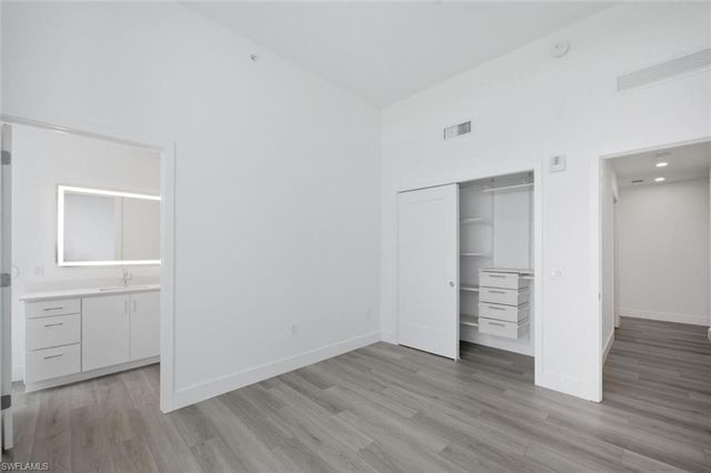 1950 Mayfair ST PH7, Naples, FL 34104
