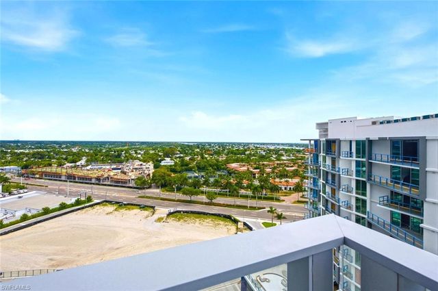 1950 Mayfair ST PH7, Naples, FL 34104