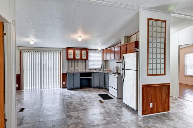 8119 Yale Street, Houston, TX 77037