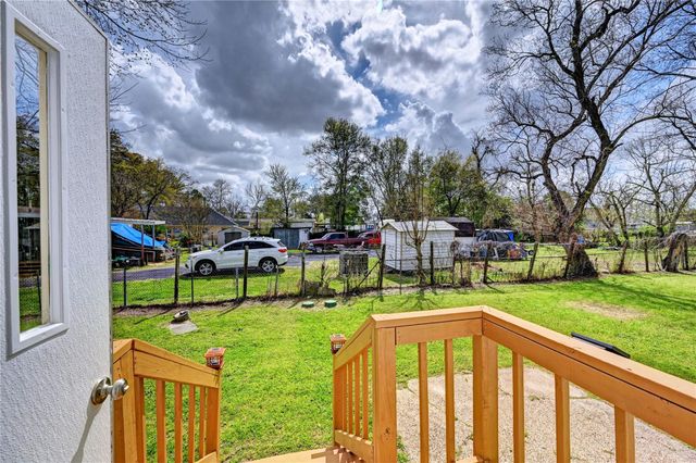 8119 Yale Street, Houston, TX 77037