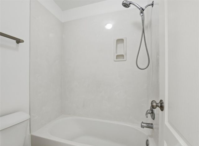 16614 Shorecrest Drive, Houston, TX 77095