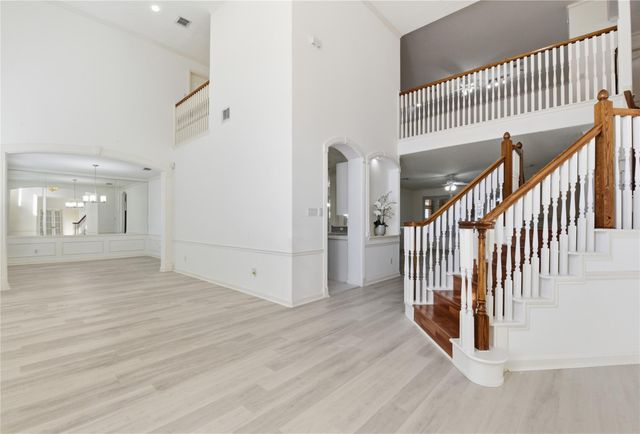 16614 Shorecrest Drive, Houston, TX 77095