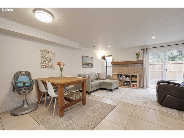19865 Sw 68TH Ave, Tualatin, OR 97062