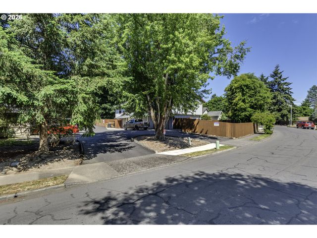 19865 Sw 68TH Ave, Tualatin, OR 97062
