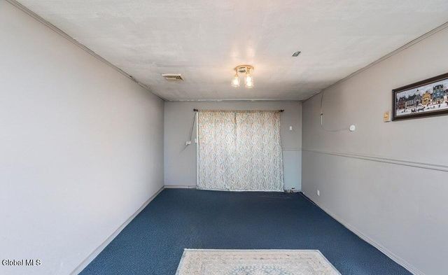 28 Thimbleberry Road, Malta, NY 12020