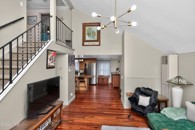 28 Thimbleberry Road, Malta, NY 12020