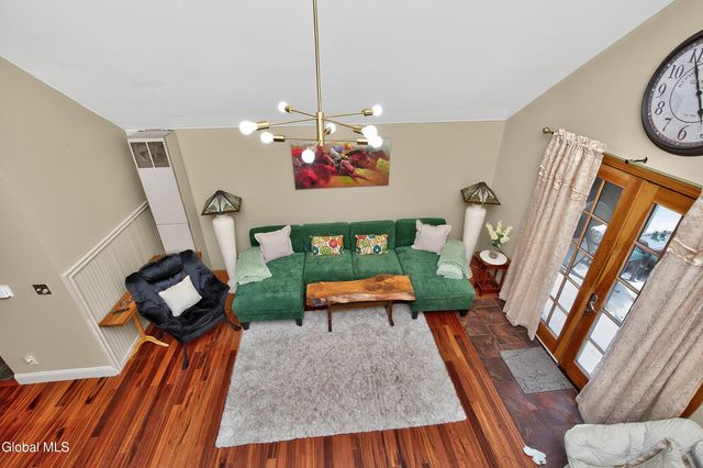 28 Thimbleberry Road, Malta, NY 12020