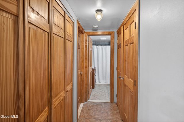 28 Thimbleberry Road, Malta, NY 12020