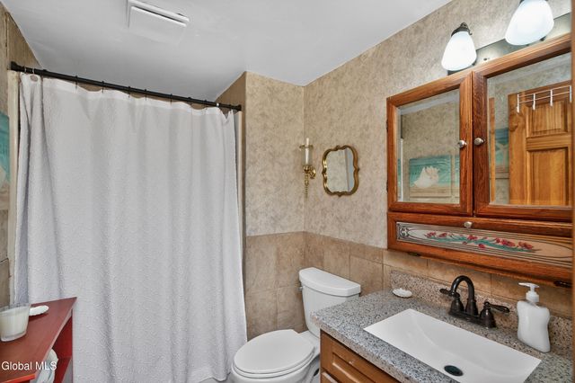 28 Thimbleberry Road, Malta, NY 12020