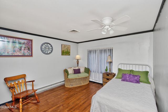 28 Thimbleberry Road, Malta, NY 12020