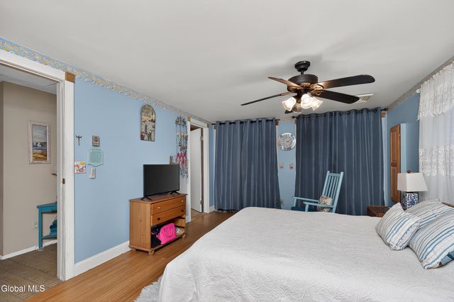 28 Thimbleberry Road, Malta, NY 12020