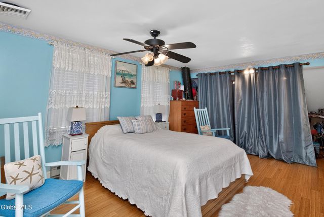 28 Thimbleberry Road, Malta, NY 12020
