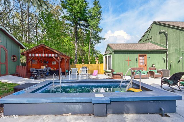 28 Thimbleberry Road, Malta, NY 12020