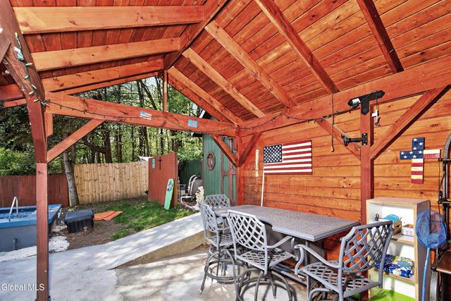 28 Thimbleberry Road, Malta, NY 12020