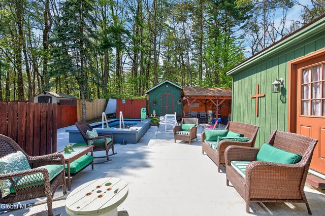 28 Thimbleberry Road, Malta, NY 12020