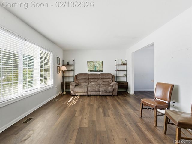 4212 Halkirk Drive, Waterford Charter Township, MI 48329