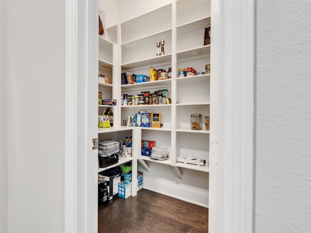 114 N Braided Branch Drive, Tomball, TX 77375