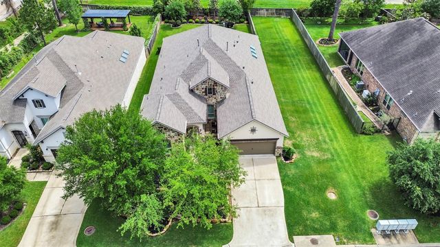 114 N Braided Branch Drive, Tomball, TX 77375