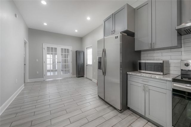 2341 W CHESTNUT STREET, Tampa, FL 33607