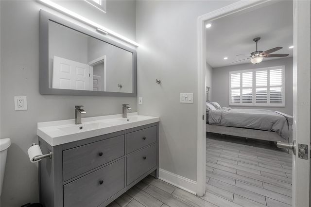 2341 W CHESTNUT STREET, Tampa, FL 33607