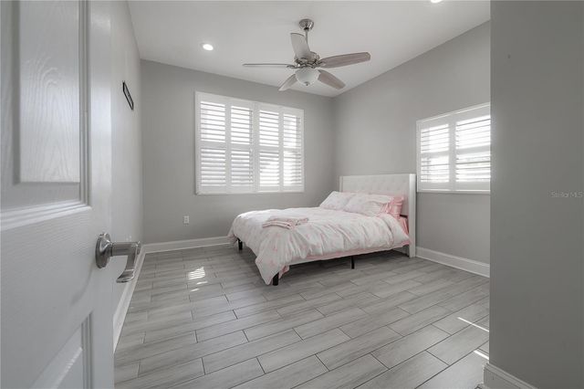 2341 W CHESTNUT STREET, Tampa, FL 33607