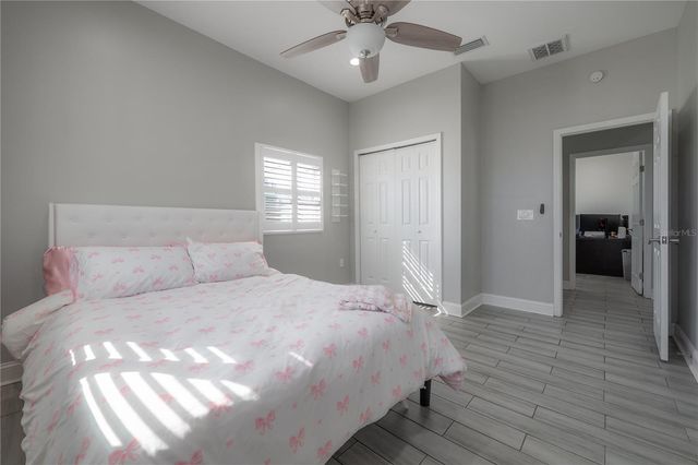 2341 W CHESTNUT STREET, Tampa, FL 33607