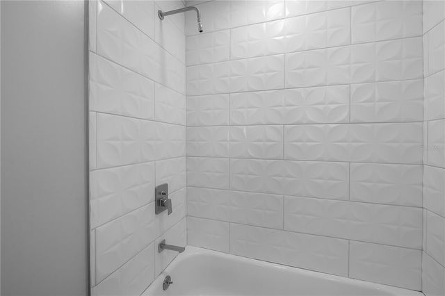 2341 W CHESTNUT STREET, Tampa, FL 33607