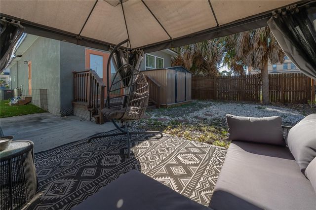 2341 W CHESTNUT STREET, Tampa, FL 33607