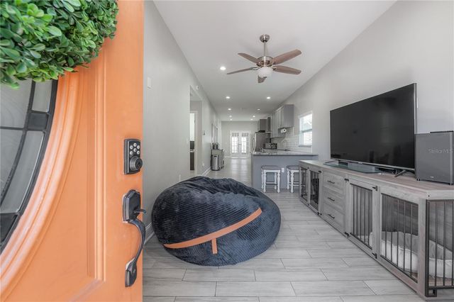 2341 W CHESTNUT STREET, Tampa, FL 33607