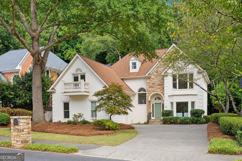576 Pelham Road NE, Atlanta, GA 30324 — exterior