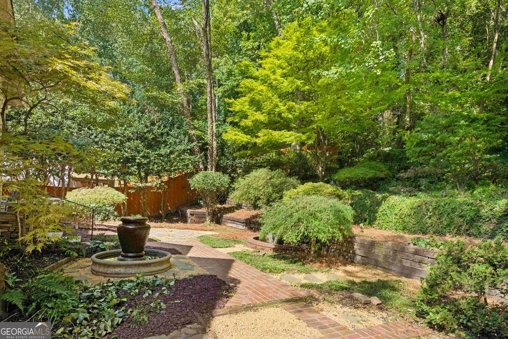 576 Pelham Road NE, Atlanta, GA 30324 — photo 4