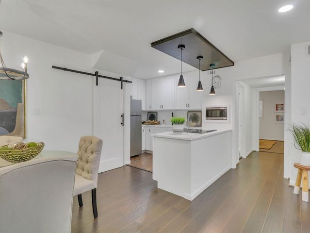 3401 Timmons Lane 27, Houston, TX 77027
