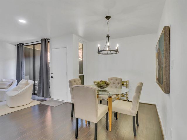 3401 Timmons Lane 27, Houston, TX 77027