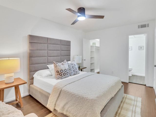 3401 Timmons Lane 27, Houston, TX 77027