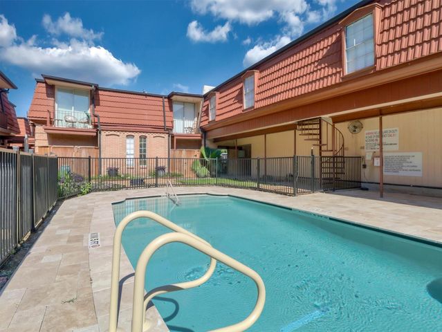 3401 Timmons Lane 27, Houston, TX 77027